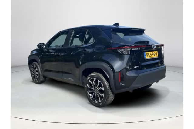 Toyota Yaris Cross (2024) thumbnail 3