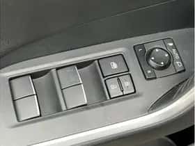 Toyota RAV4 (2019) thumbnail 19