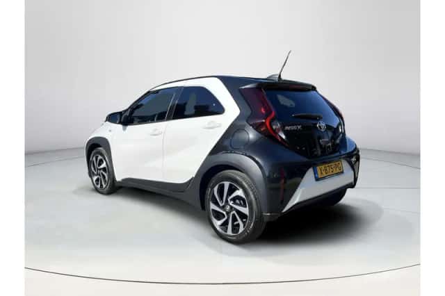 Toyota Aygo X (2024) thumbnail 3