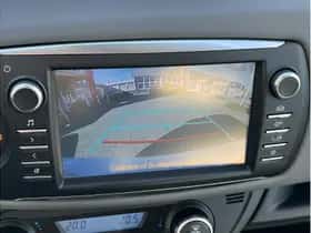 Toyota Yaris (2018) thumbnail 15