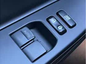 Toyota Yaris (2018) thumbnail 19