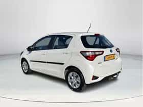 Toyota Yaris (2018) thumbnail 3