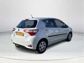 Toyota Yaris (2018) thumbnail 5