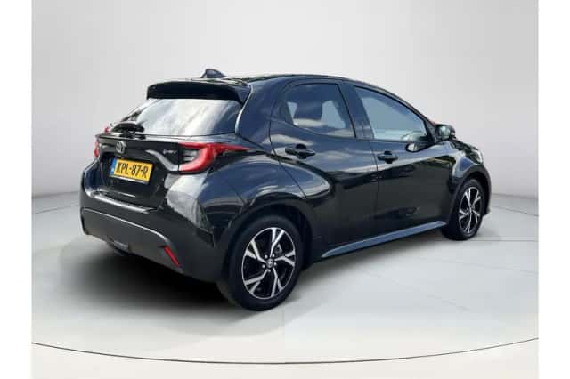Toyota Yaris (2025) thumbnail 5