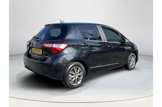 Toyota Yaris (2020) thumbnail 5