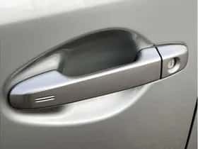 Toyota Auris (2017) thumbnail 22