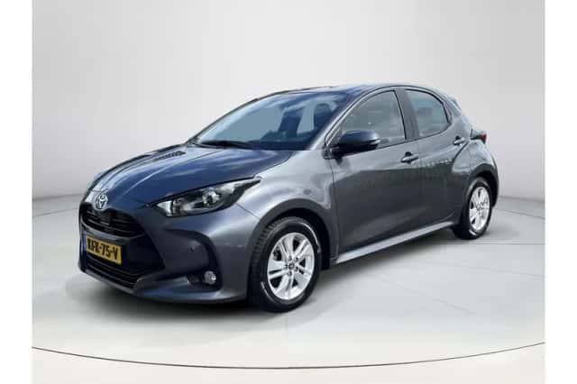 Toyota Yaris (2025) thumbnail 1