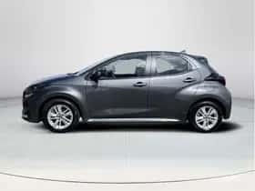 Toyota Yaris (2025) thumbnail 2