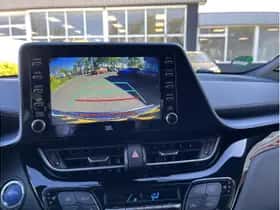 Toyota C-HR (2020) thumbnail 15