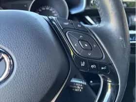 Toyota C-HR (2020) thumbnail 18