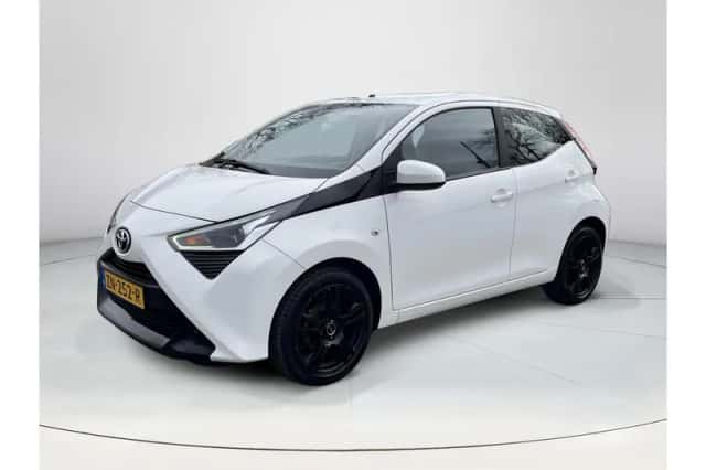 Toyota Aygo (2019) thumbnail 1