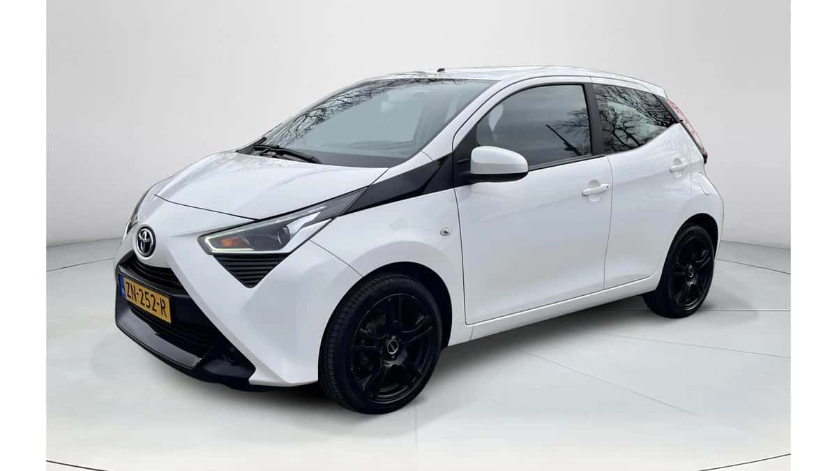 Toyota Aygo (2019) — foto 1