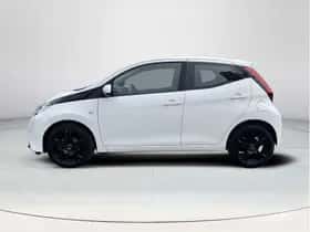 Toyota Aygo (2019) thumbnail 2