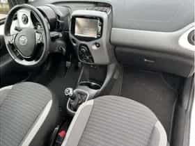 Toyota Aygo (2019) thumbnail 11