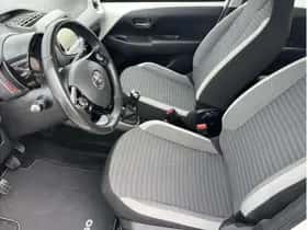 Toyota Aygo (2019) thumbnail 12