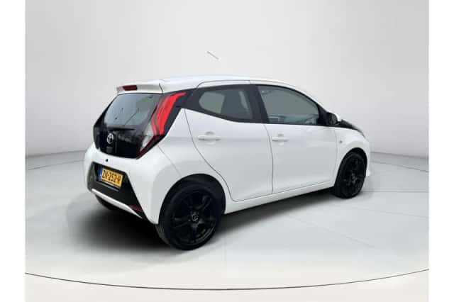 Toyota Aygo (2019) thumbnail 5