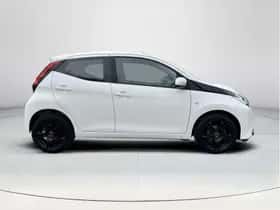Toyota Aygo (2019) thumbnail 6
