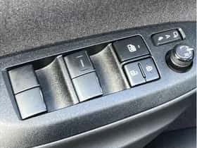 Toyota Yaris Cross (2023) thumbnail 19