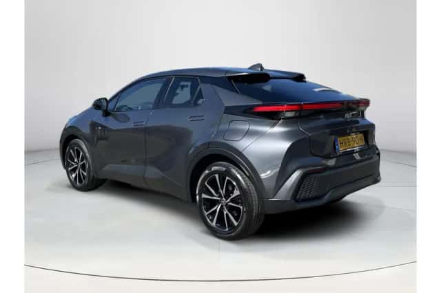 Toyota C-HR (2025) thumbnail 3