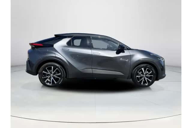 Toyota C-HR (2025) thumbnail 6