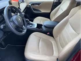 Toyota RAV4 (2024) thumbnail 10