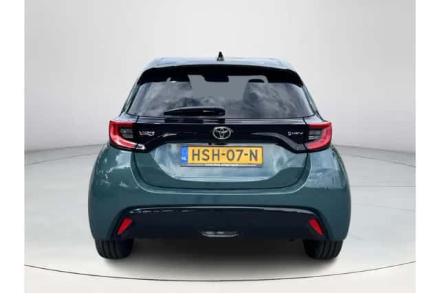 Toyota Yaris (2025) thumbnail 4