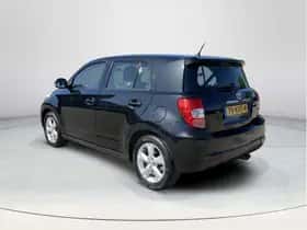 Toyota Urban Cruiser (2010) thumbnail 3