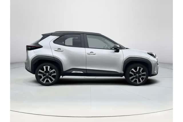 Toyota Yaris Cross (2024) thumbnail 5