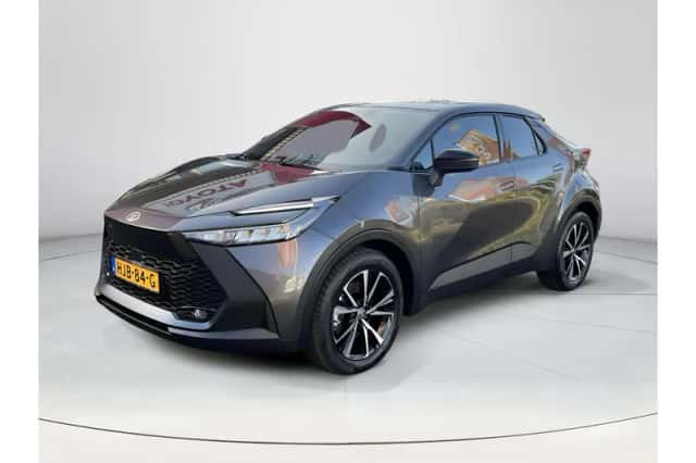 Toyota C-HR (2025) thumbnail 1