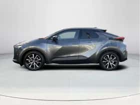 Toyota C-HR (2025) thumbnail 2