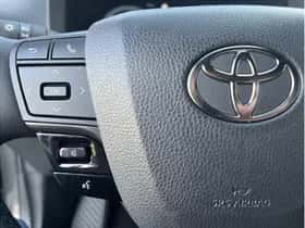 Toyota C-HR (2025) thumbnail 17