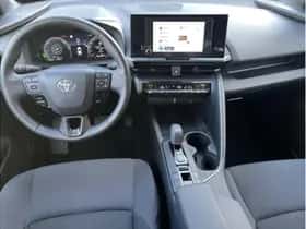 Toyota C-HR (2025) thumbnail 10
