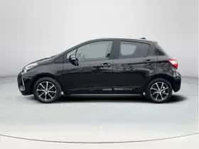 Toyota Yaris (2019) thumbnail 2