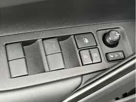 Toyota Corolla (2025) thumbnail 19