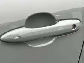Toyota Corolla (2025) thumbnail 21