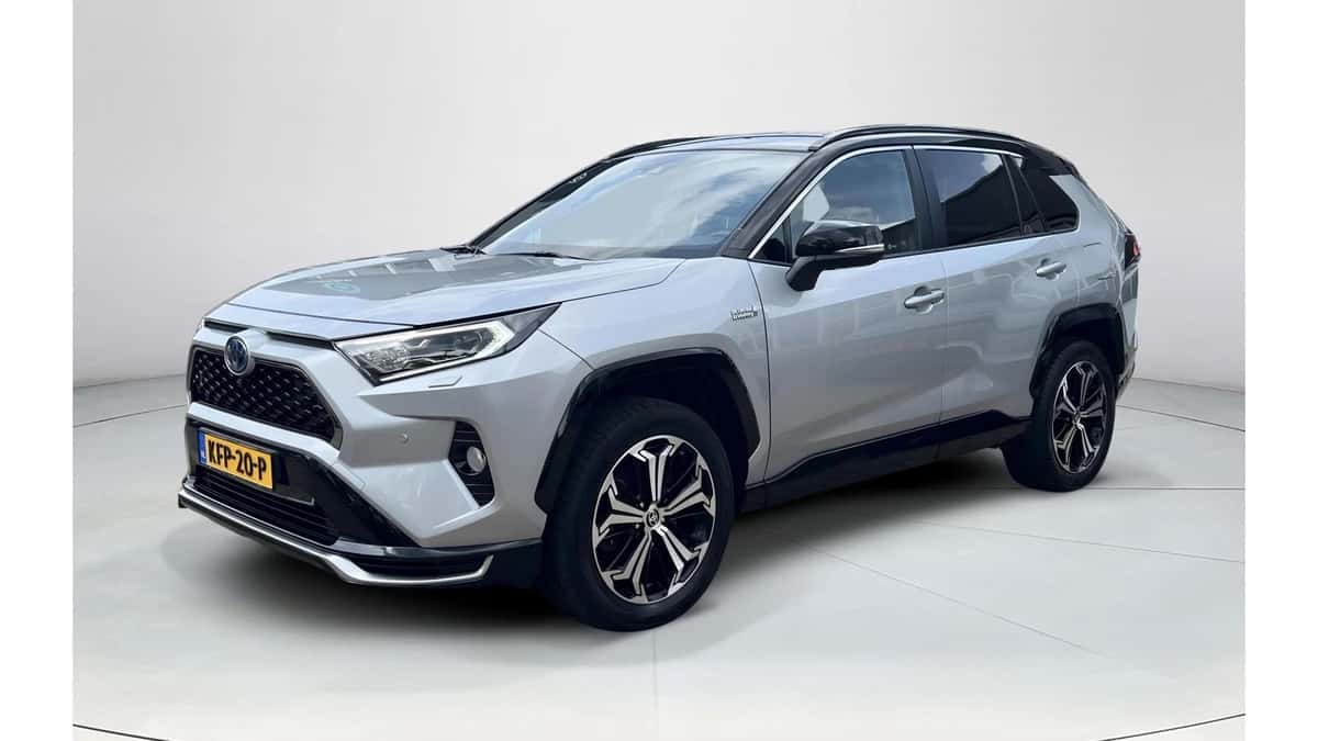 Toyota RAV4 (2021) — foto 1