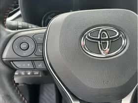 Toyota RAV4 (2021) thumbnail 16