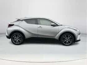 Toyota C-HR (2019) thumbnail 6