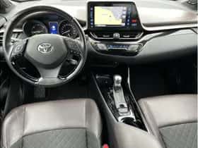 Toyota C-HR (2019) thumbnail 10