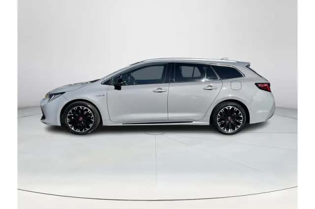 Toyota Corolla (2021) thumbnail 2