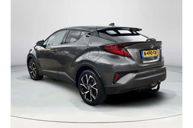 Toyota C-HR (2021) thumbnail 3