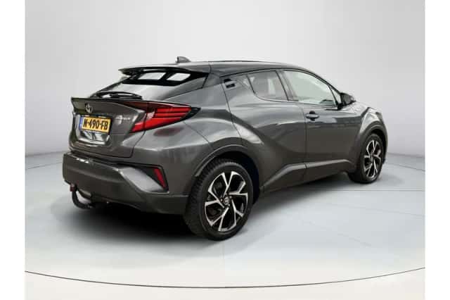 Toyota C-HR (2021) thumbnail 5