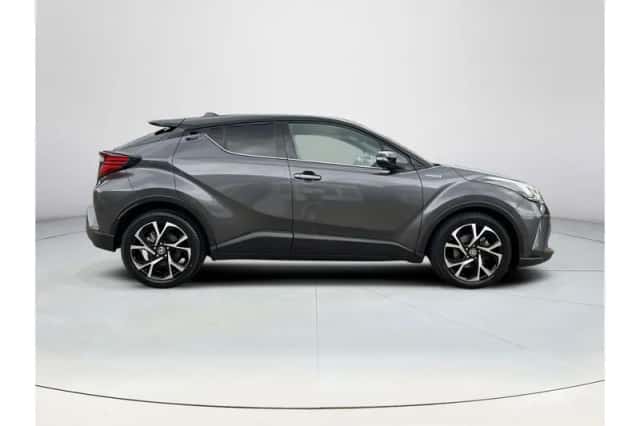 Toyota C-HR (2021) thumbnail 6