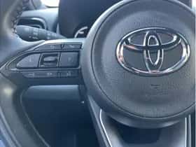 Toyota Yaris Cross (2022) thumbnail 17