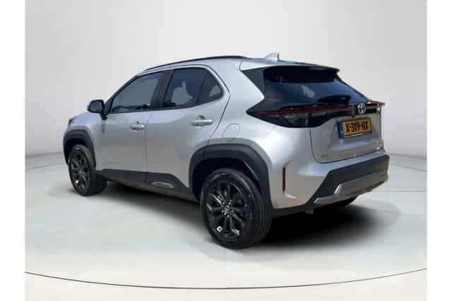 Toyota Yaris Cross (2023) thumbnail 3