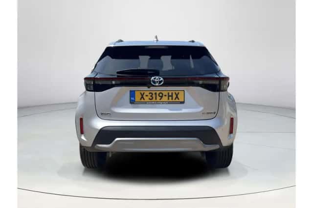 Toyota Yaris Cross (2023) thumbnail 4