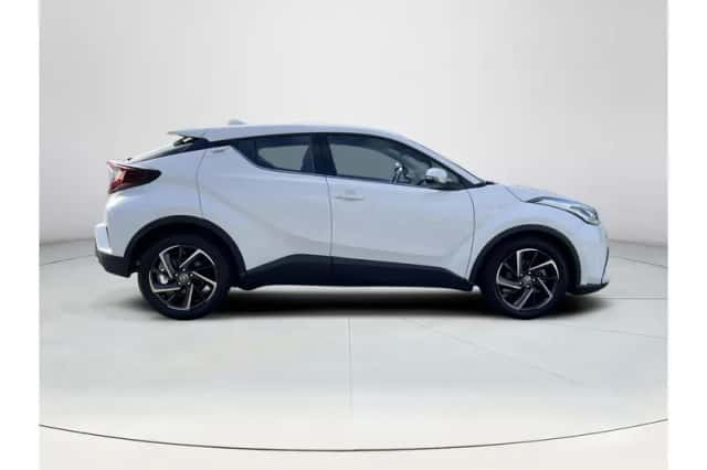 Toyota C-HR (2022) thumbnail 6
