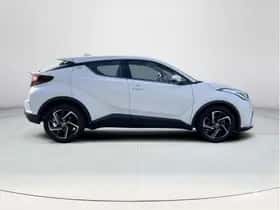 Toyota C-HR (2022) thumbnail 6