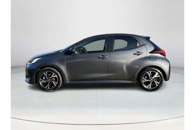 Toyota Yaris (2025) thumbnail 2