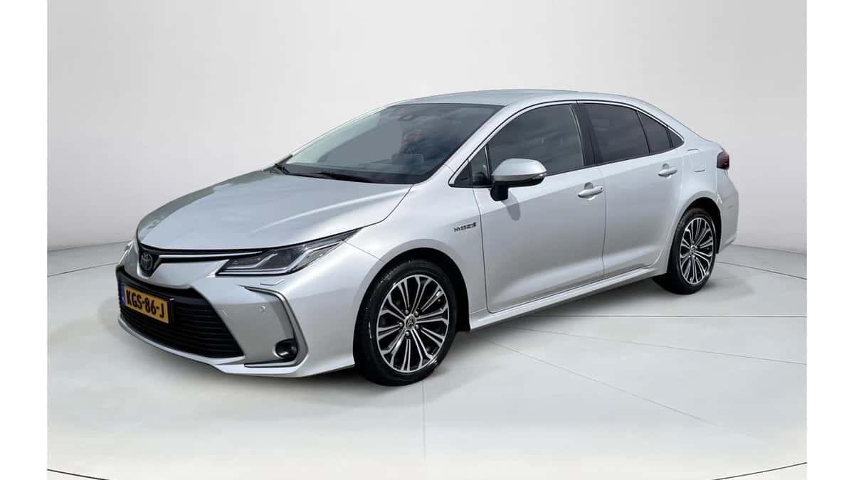 Toyota Corolla (2021) — foto 1